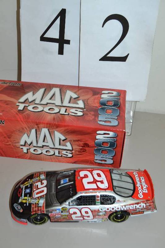 lot 42 image: Kevin Harvick