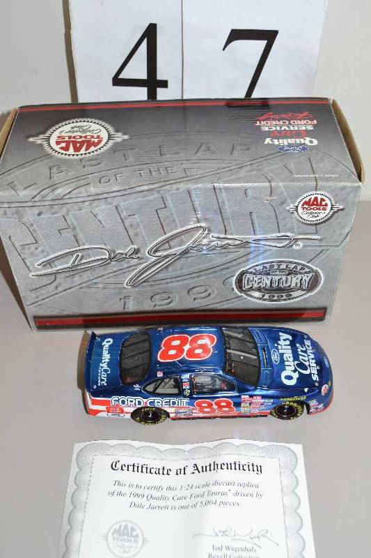 lot 47 image: Dale Jarrett