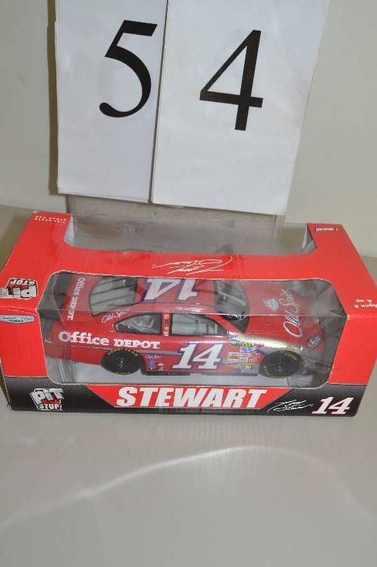 lot 54 image: Tony Stewart