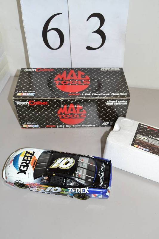 lot 63 image: Johnny Benson