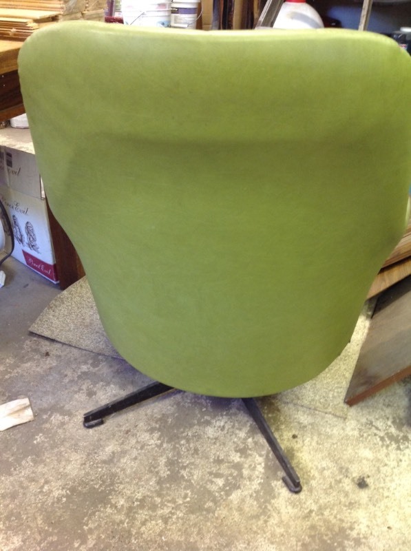 lot 34 image: Vintage Swivel Rocker - Green