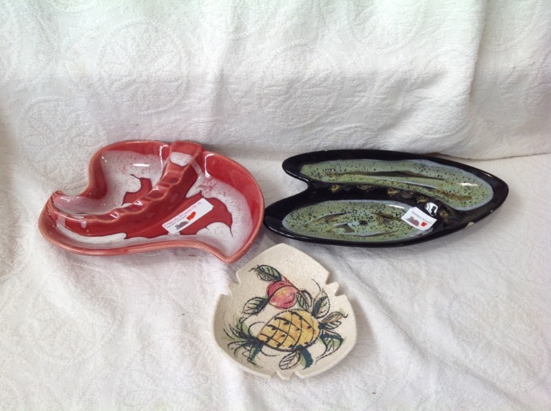 lot 16 image: Vintage Ashtrays