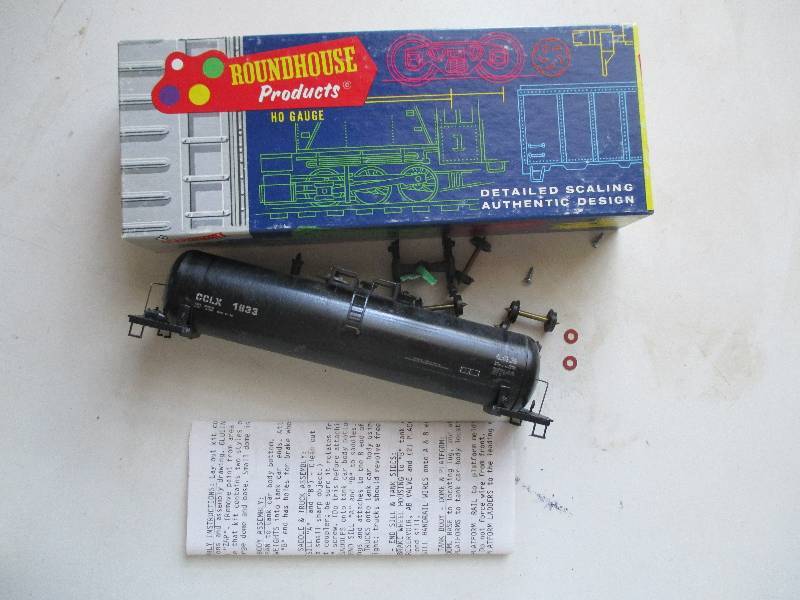 roundhouse products 50 tank car 77...