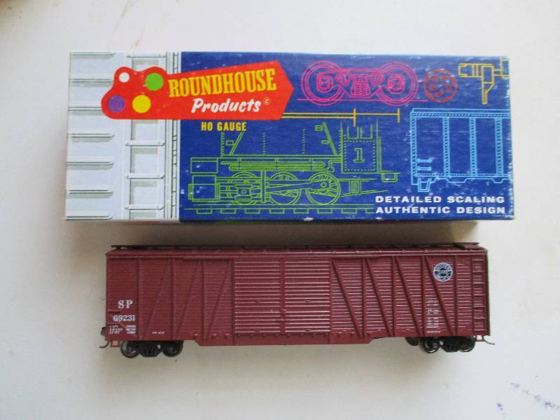 roundhouse products modern window c...