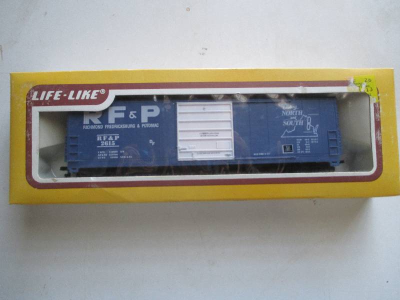 life-like 50 box car...