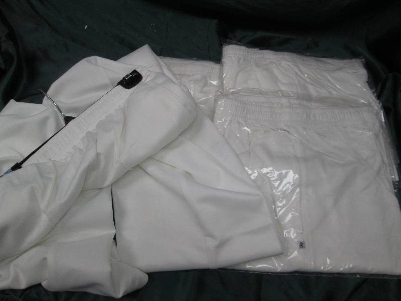 Qty 4 White pants size 41...