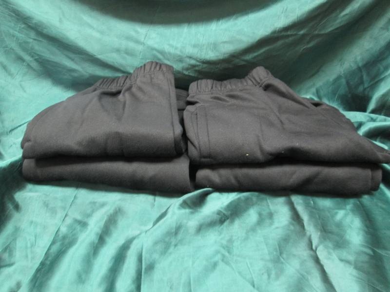Qty 4  TNS team apparel black sweet...