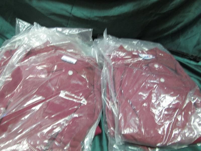 Qty  9 AF sports Burgundy short sle...