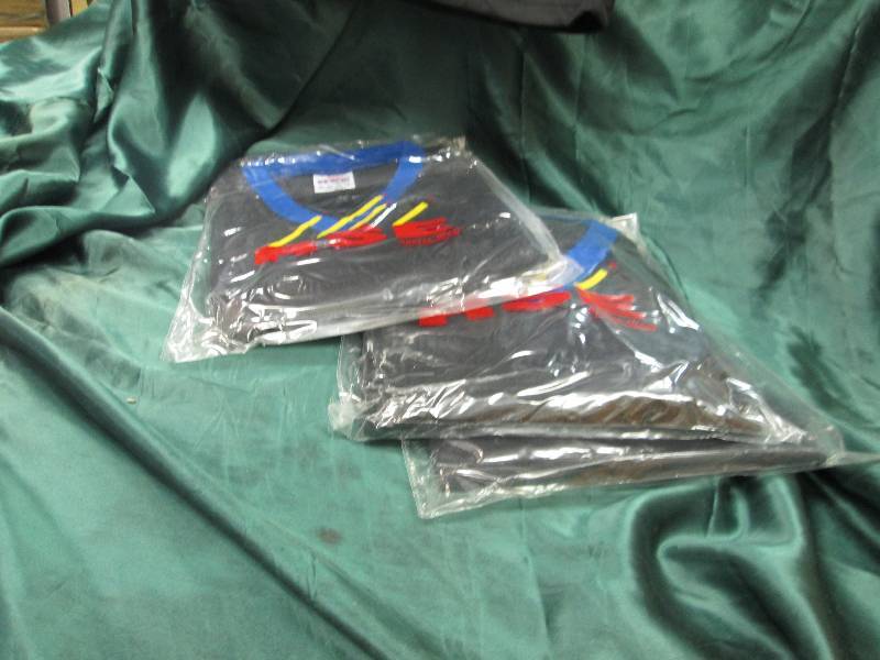 Qty 4 RSE sports wear Black, white,...