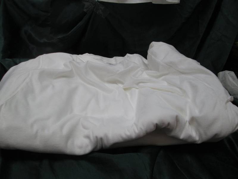 Qty 21  Delta pro weight white t-sh...