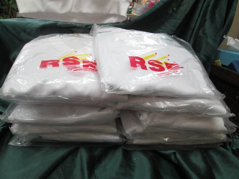 Qty 15 RSE sport wear White with gr...