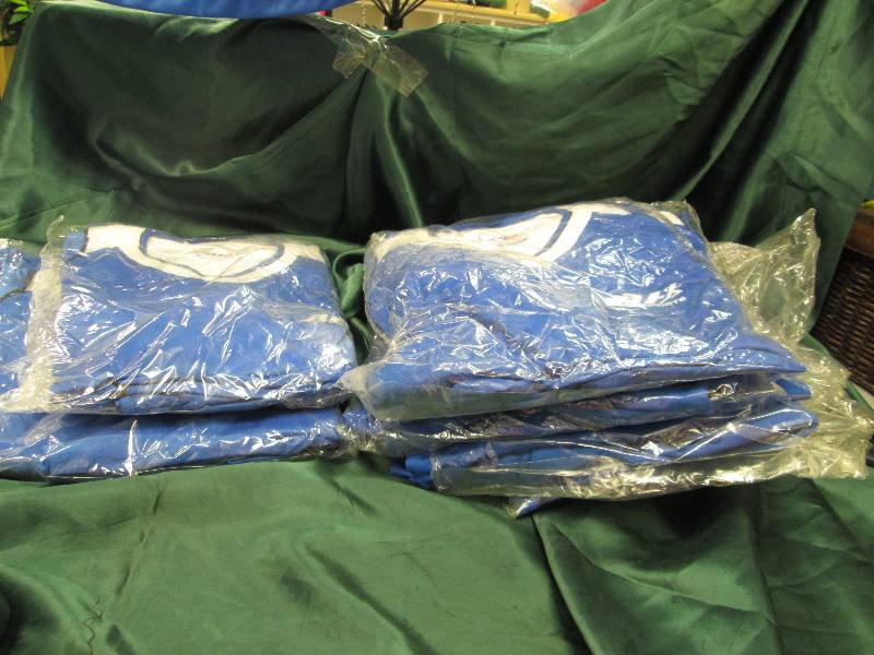 3-M and 4-XL sports blue, white, an...