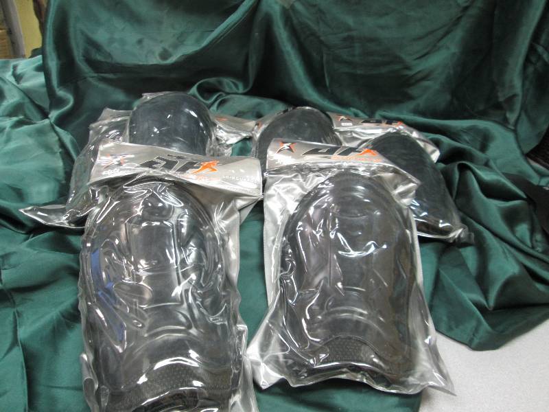 Qty 6 pkg AF shinguards (6215)...
