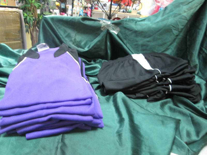 Qty 10 AF sports purple, white, and...