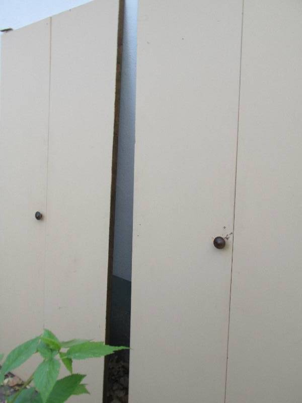 2 bi-fold doors, each panel is 18 x...