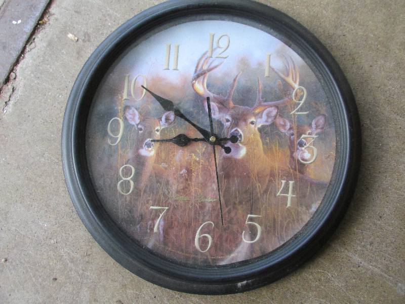 Deer theme clock...