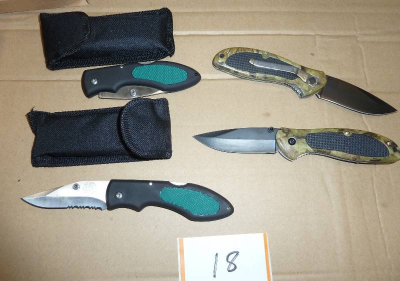 4 new pocket knives...
