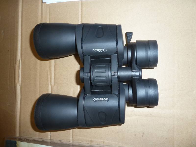 Barska 10-30x 50mm Binoculars - new...