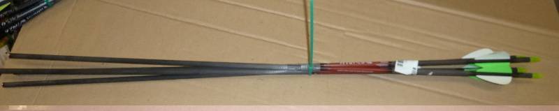 Set of 4 whitetail 4560 arrows, 25...