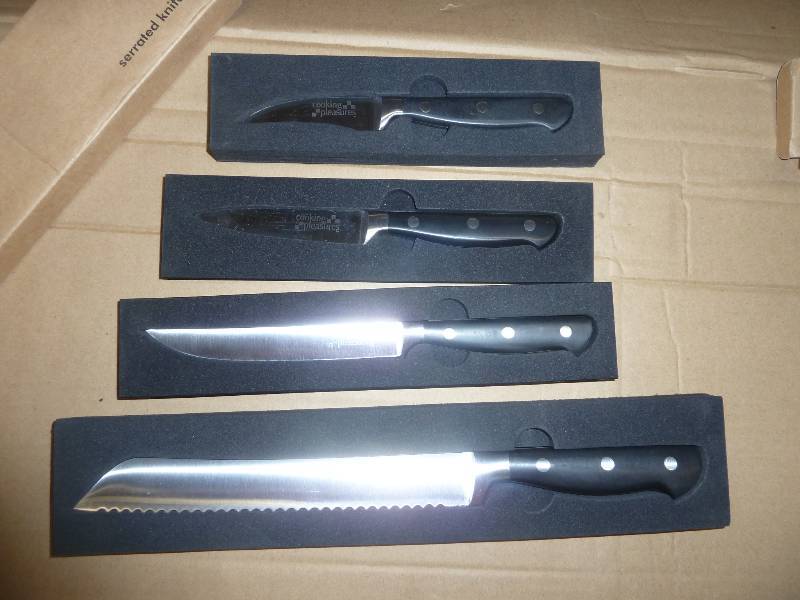 Serrated knife, Utility knife, peel...