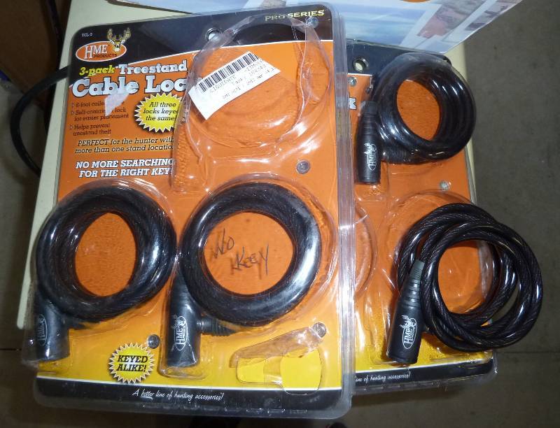 4 treestand cable locks - missing k...