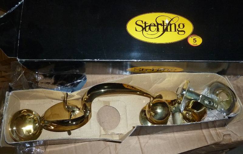 Door Handle and lock set - new - wa...