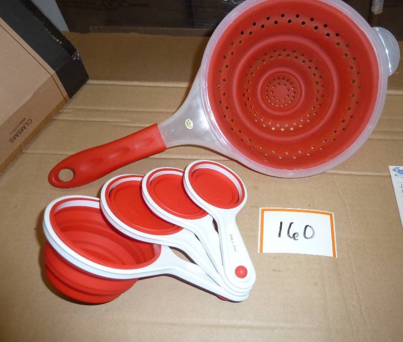 Silicone colander and silicone meas...