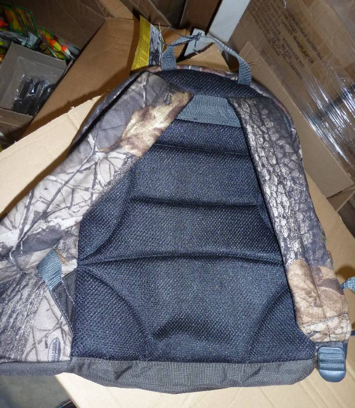 Gander camo backpack - new...