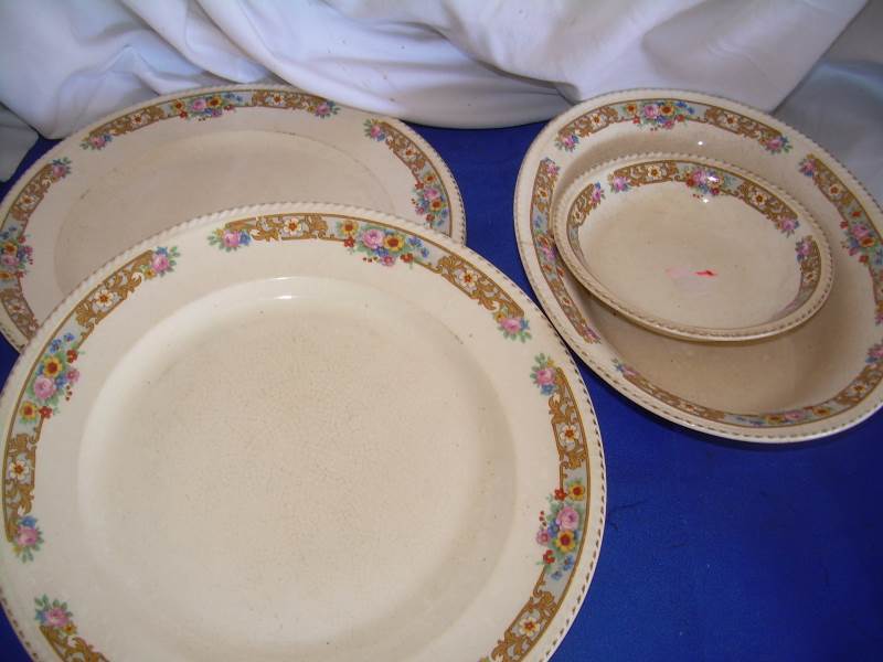 4 pc crown ivory china