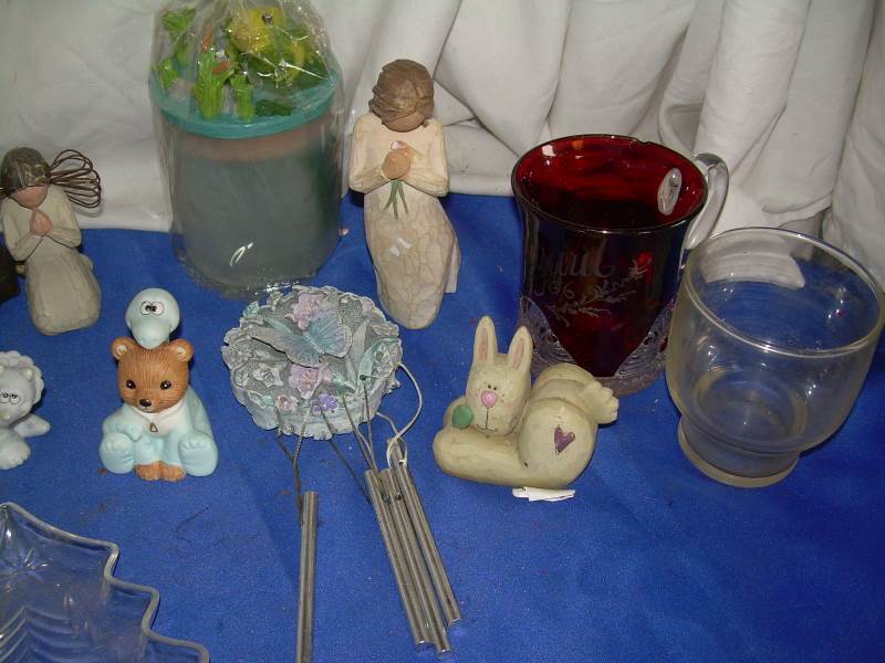 vintage knickknacks and glass ware