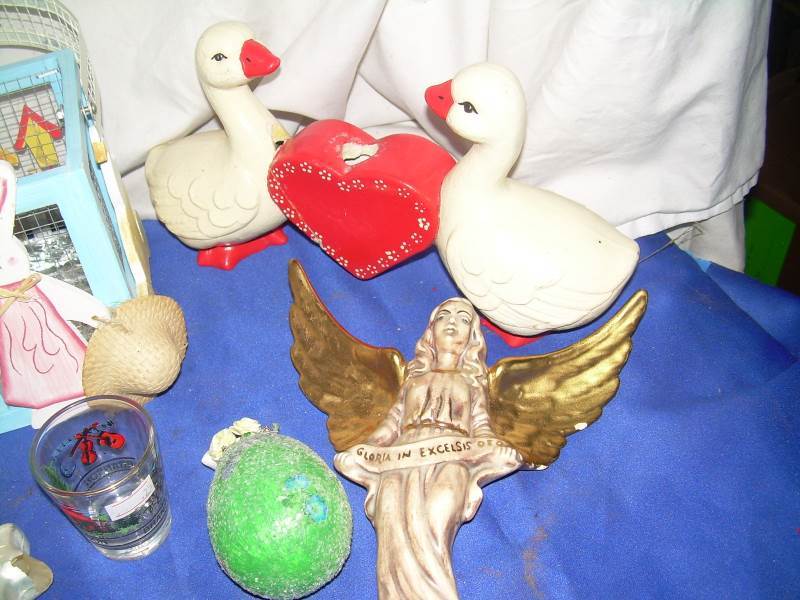 vintage holiday decor