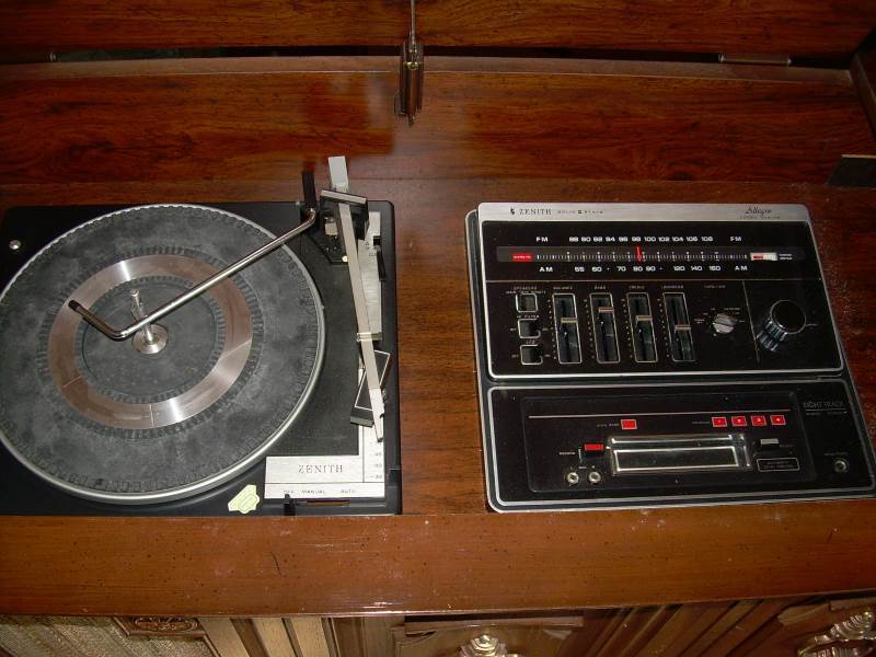 sterio and record player