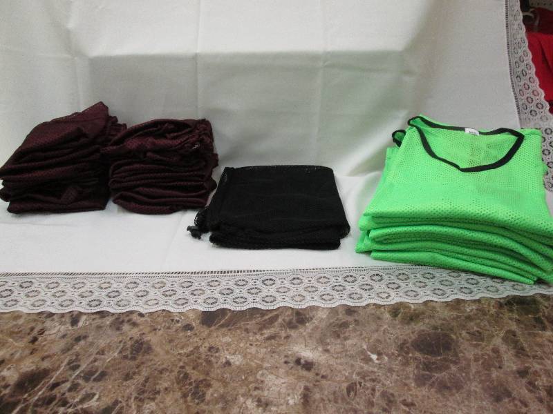 Scrimmage Vests in maroon (qty 12)...