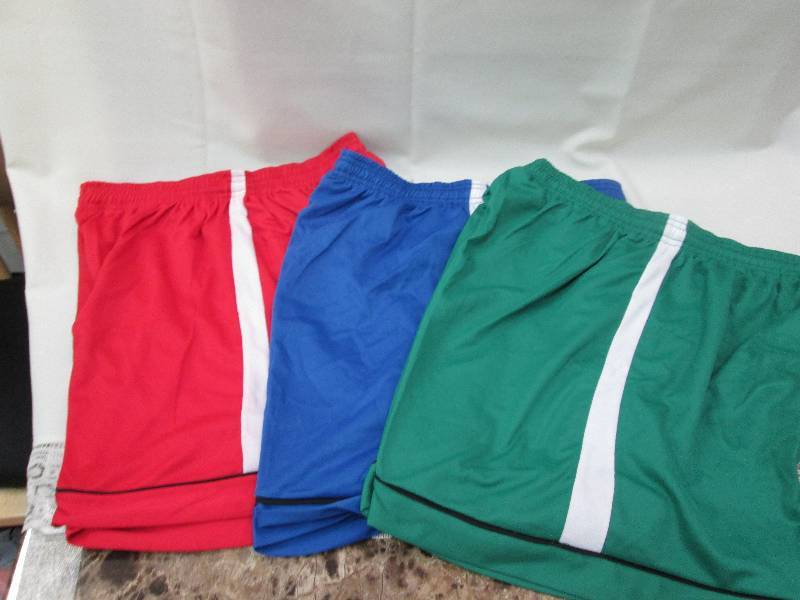 Red and white (2) blue and white (1...