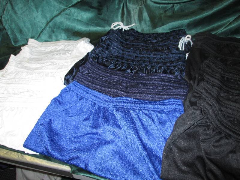 19 pairs of shorts variety of style...