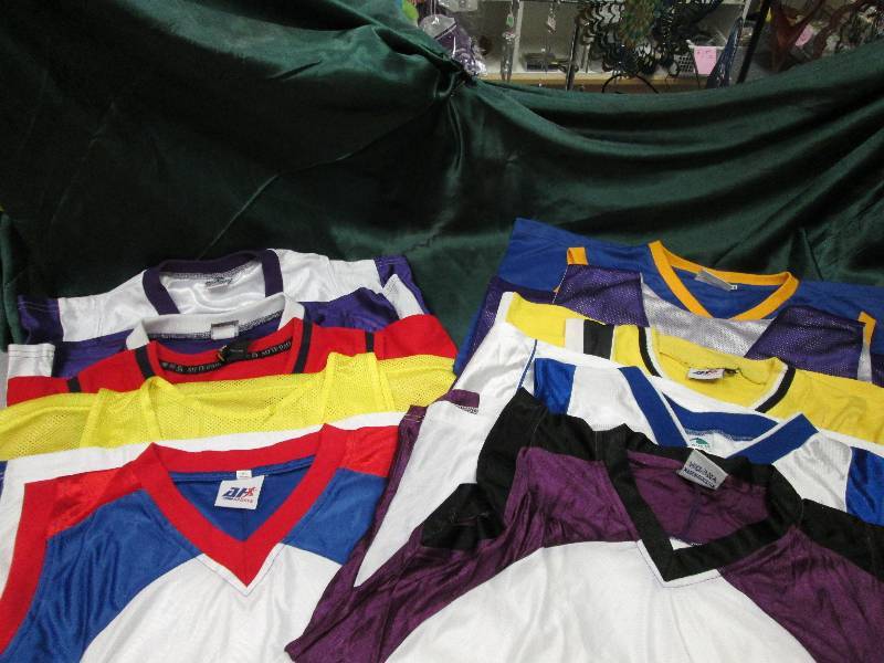 10 sleeveless shirts variety of sty...