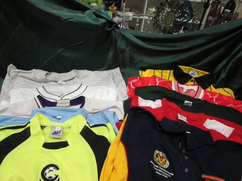 10 short sleeved shirts variety of ...