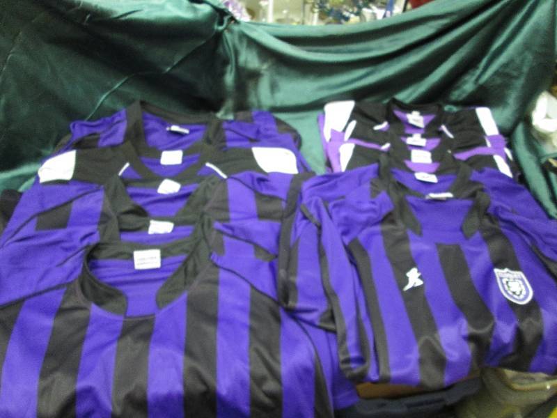 10 short sleeved shirts variety of ...