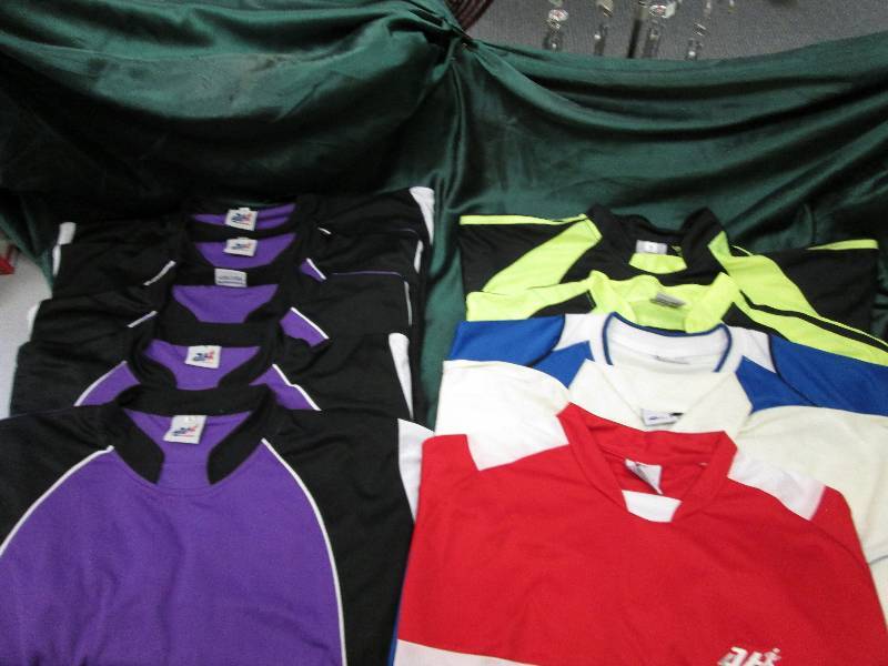 10 short sleeved shirts variety of ...