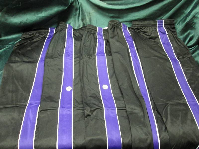 5 pairs of pants variety of styles ...
