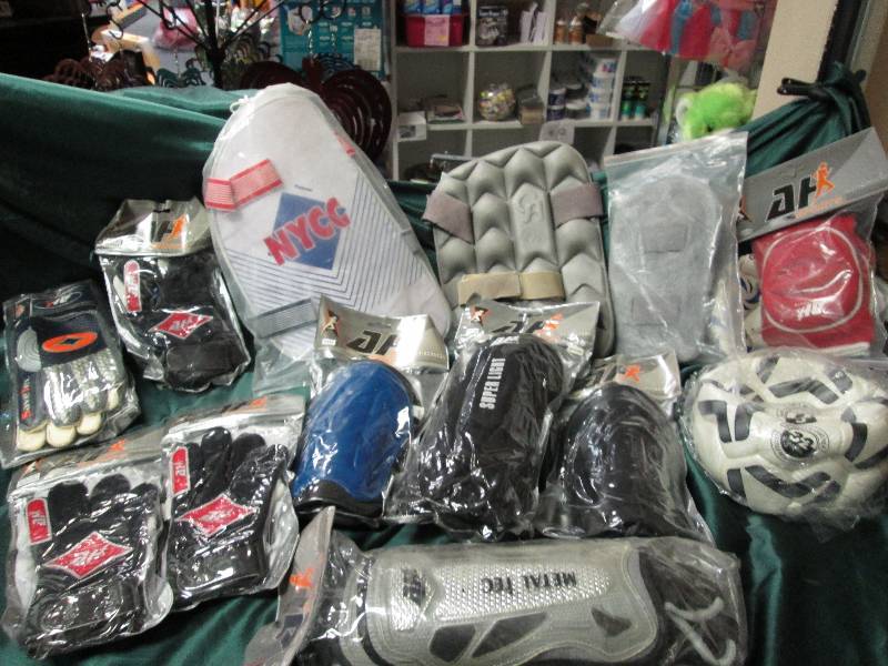 18 shinguards in variety of styles ...