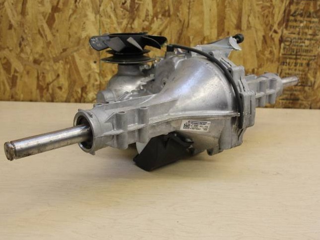 Hydro-Gear Integrated Hydrostatic Transaxle
