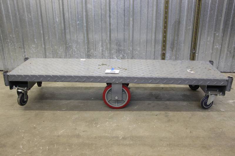 Flat bed metal rolling cart