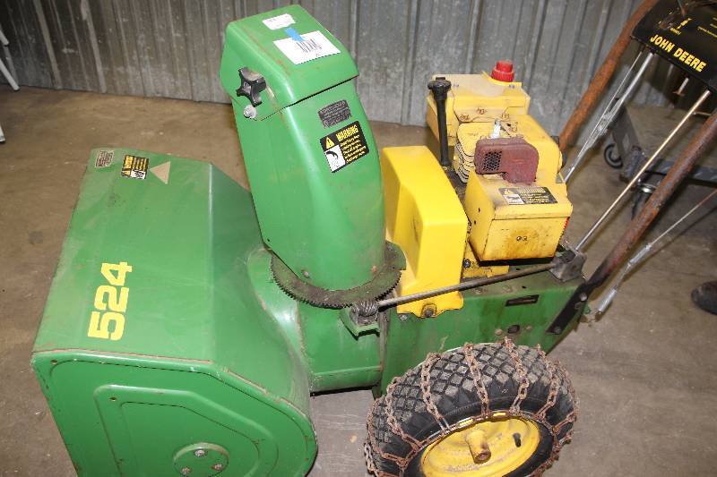 John Deere Model 524 snowblower