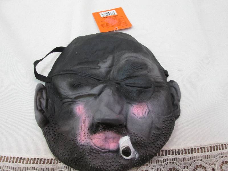 One eye open halloween mask qty 81 ...