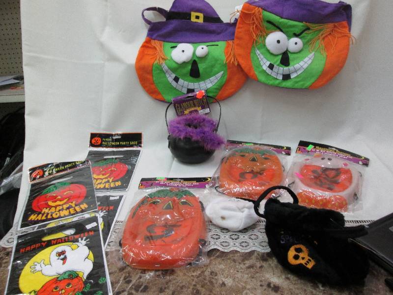 Misc trick or treat bags and party ...