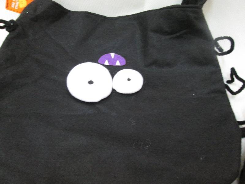 12 trick or treat bags and 25 party...
