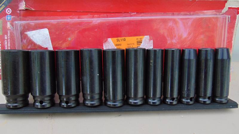Husky - 11 Piece Deep Impact Socket Set