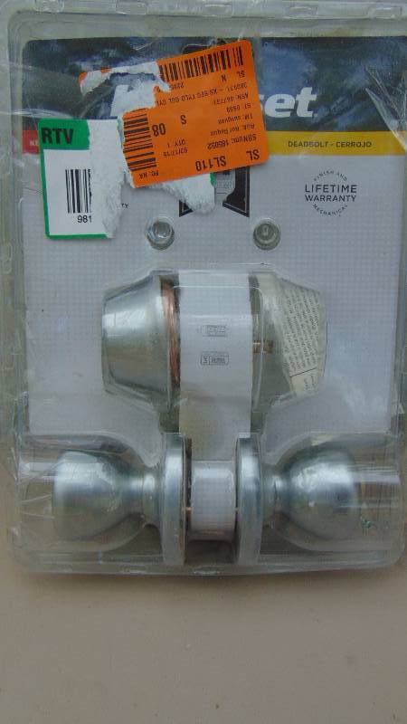 Kwikset Entry Door Knob w Deadbolt