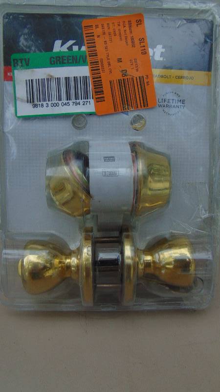 Kwikset Entry Door Knob w Deadbolt